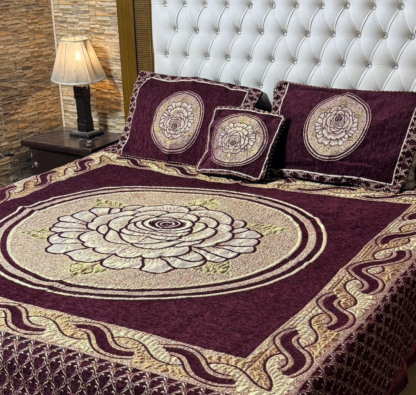 4 pc velvet jacquard bedsheet