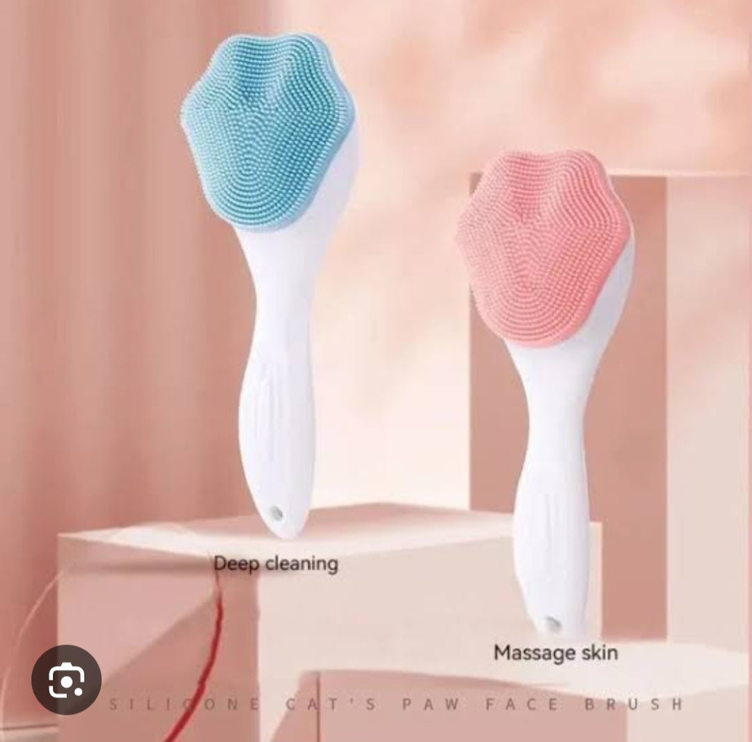 Face cleaning brush