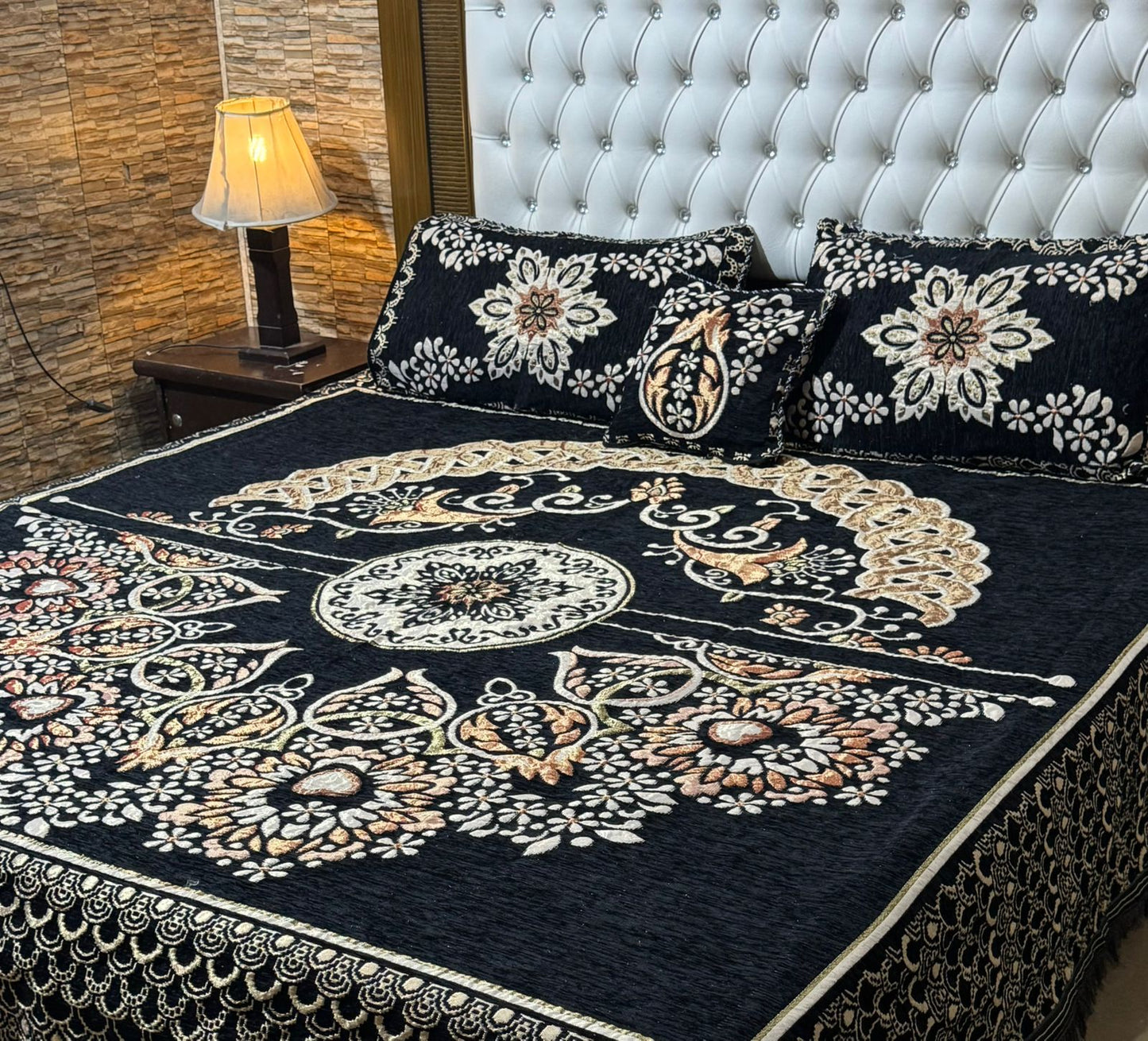 4 piece velvet jacquard bedsheet
