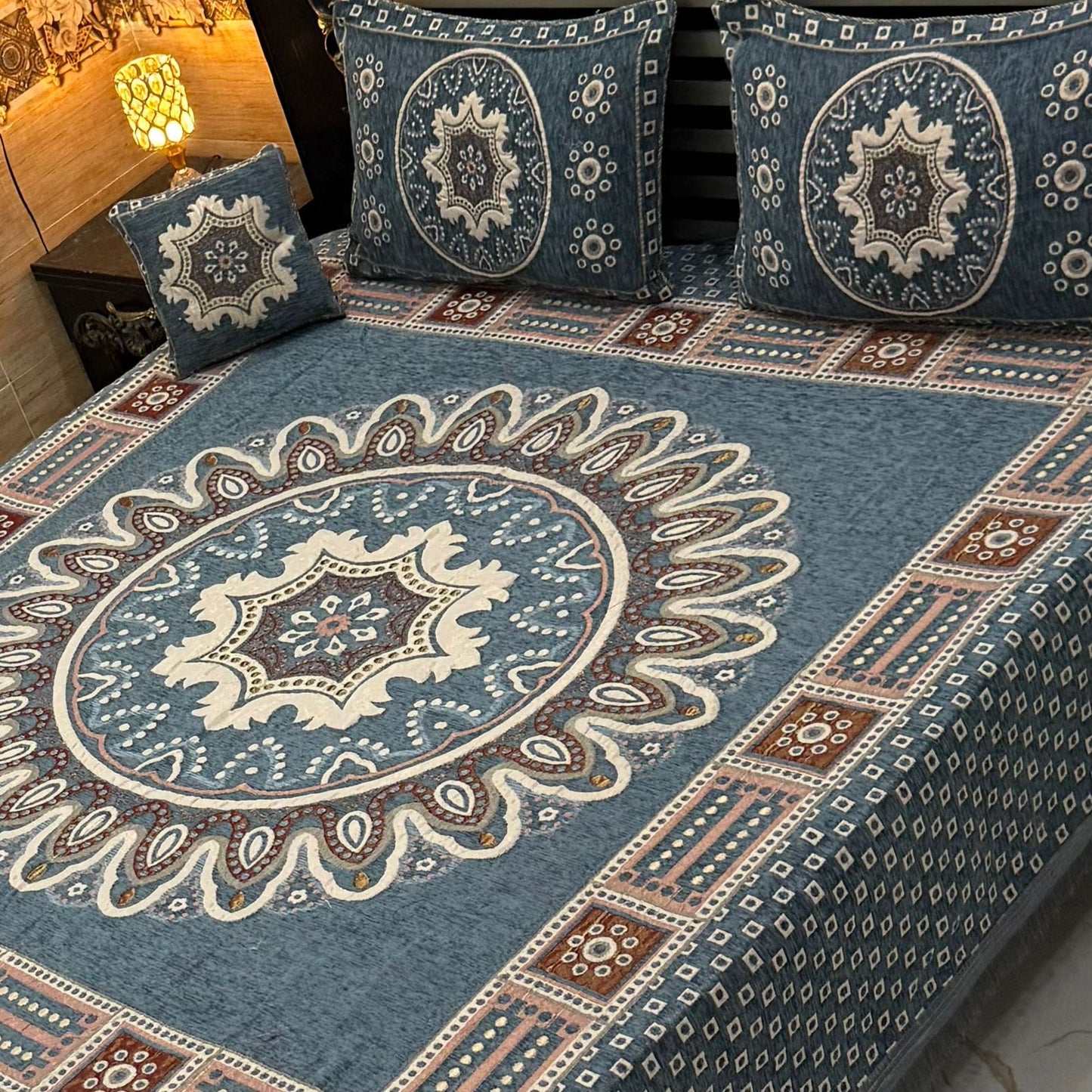 4 pc velvet jacquard bedsheet