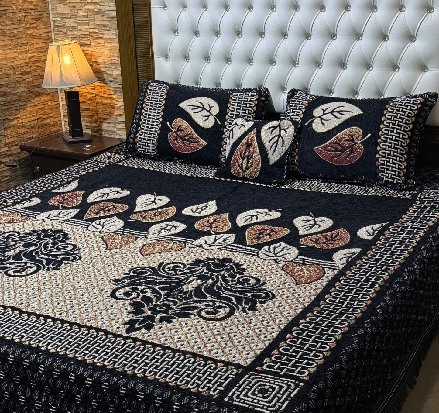 4 pc velvet jacquard bedsheet