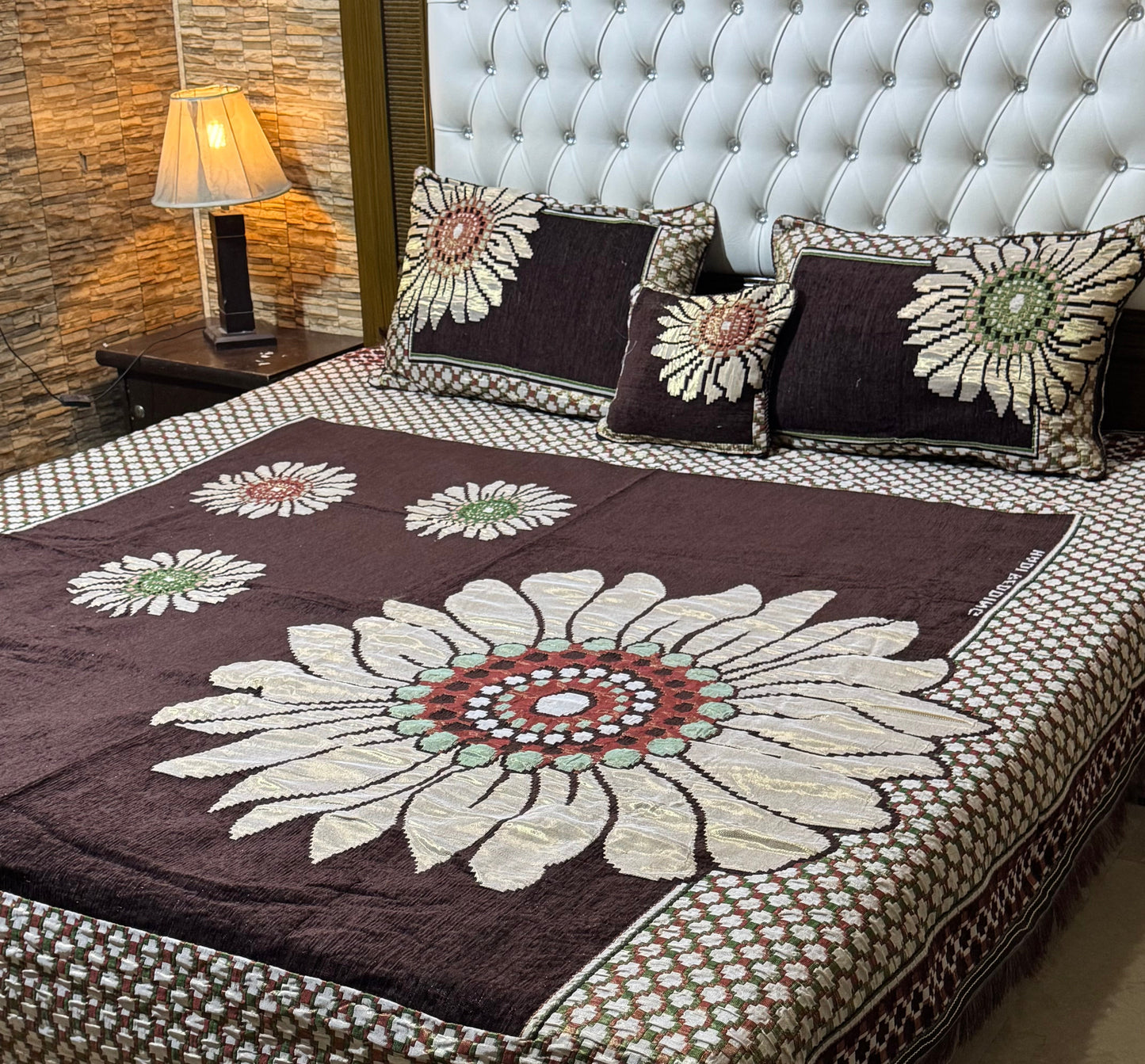 4 pc velvet jacquard bedsheet