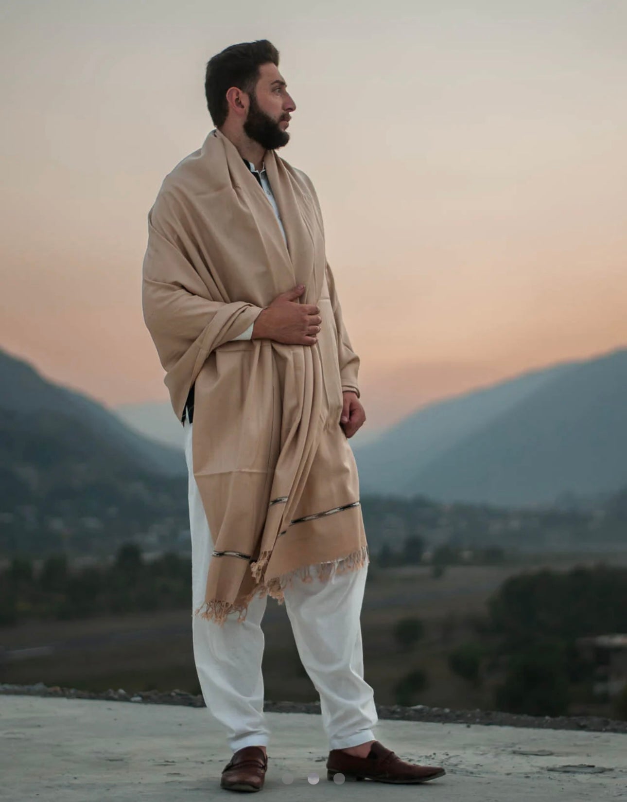 SWATI PASHMINA WOOLEN SHAWL FOR MEN LIGHT-WEIGHT