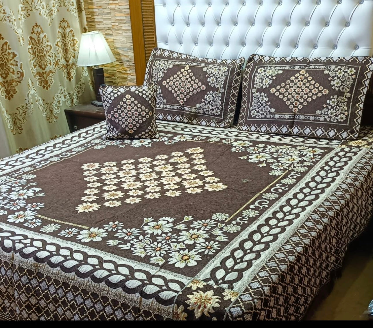 4 pc velvet jacquard bedsheet