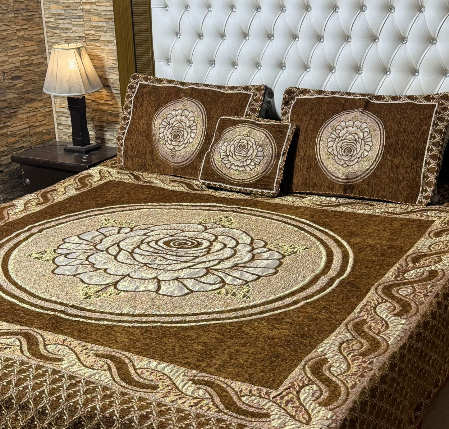 4 pc velvet jacquard bedsheet