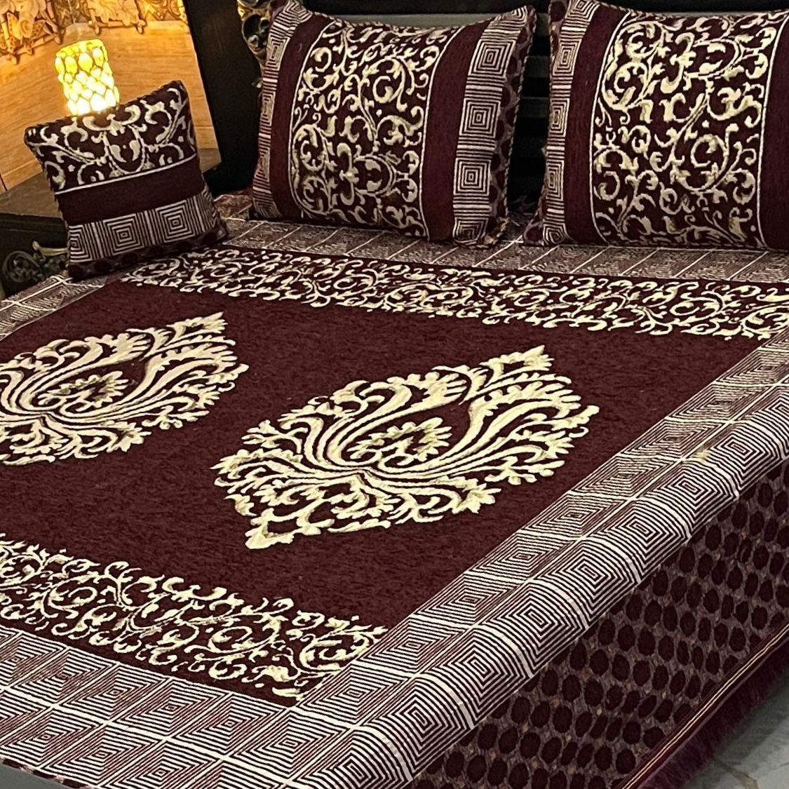 4 pc velvet jacquard bedsheet